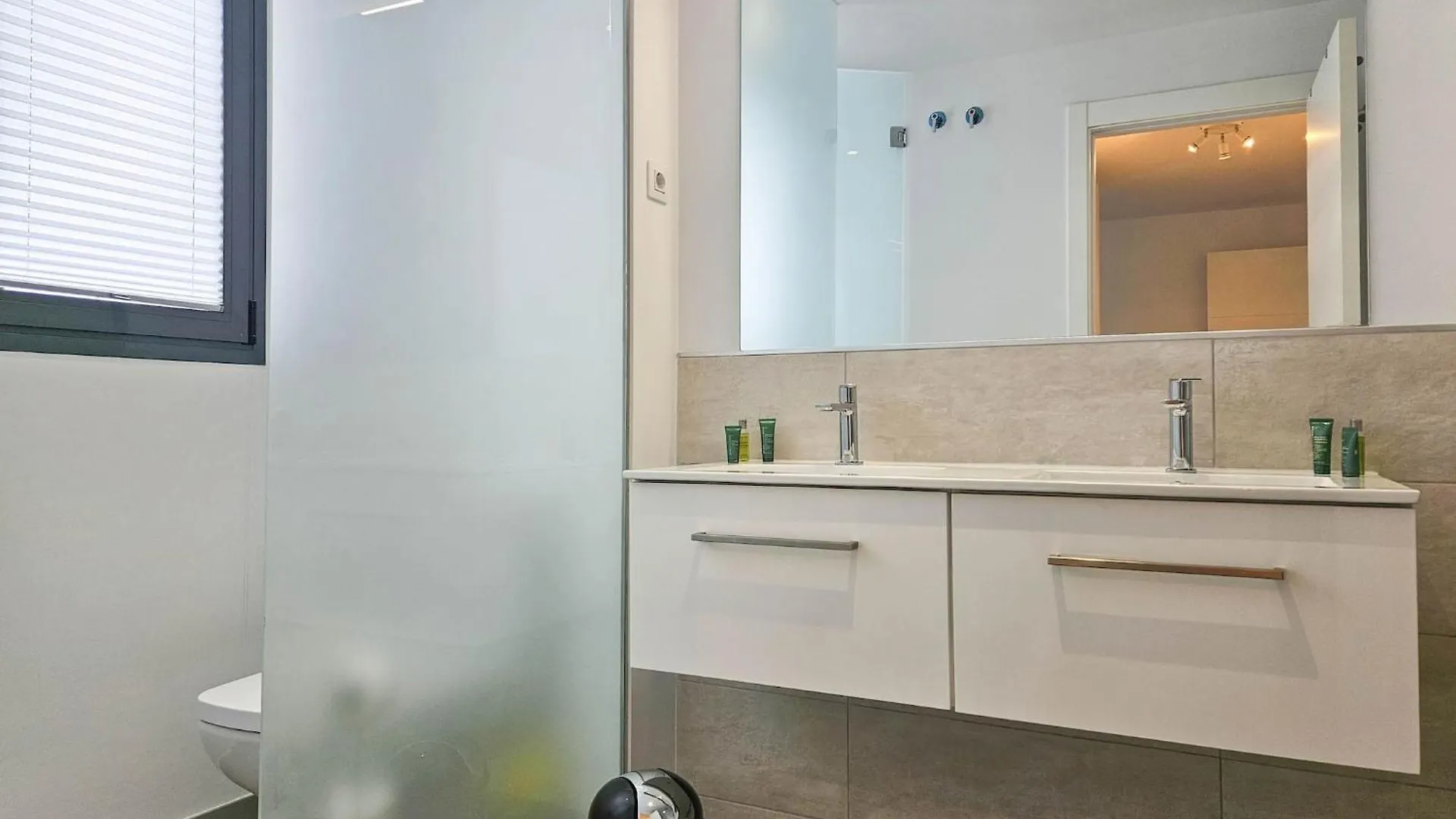 Modern 3 Bedroom Apartment With Amazing Facilities Manilva 0*,  Spain