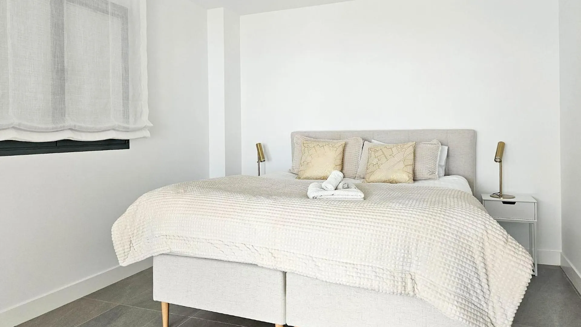 Modern 3 Bedroom Apartment With Amazing Facilities Manilva