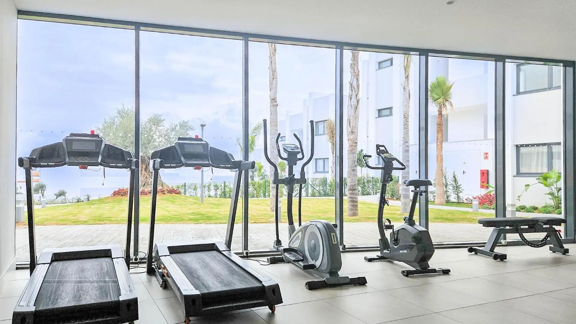 Modern 3 Bedroom Apartment With Amazing Facilities Manilva